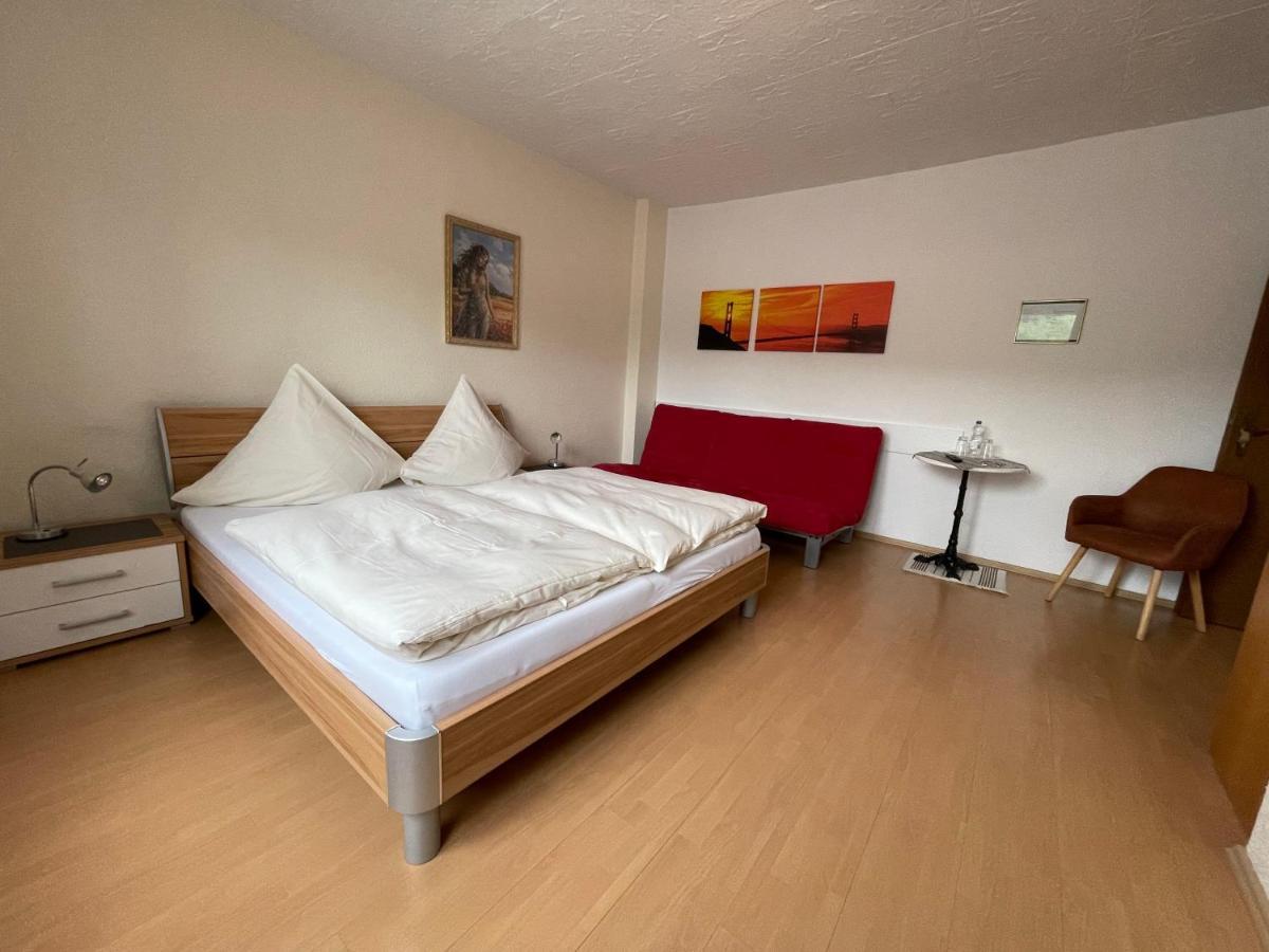 Hotel Und Gaestehaus Gute Quelle Κόχεμ Εξωτερικό φωτογραφία