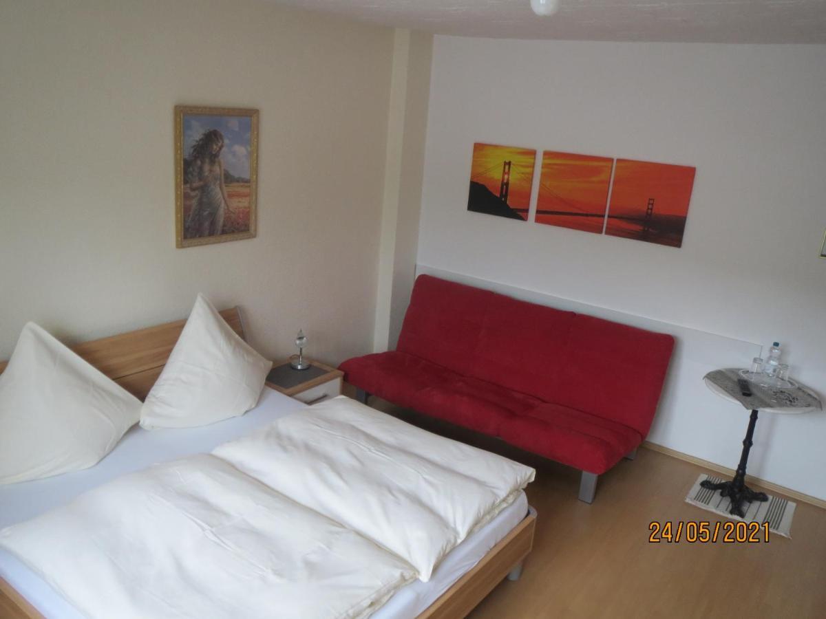 Hotel Und Gaestehaus Gute Quelle Κόχεμ Εξωτερικό φωτογραφία