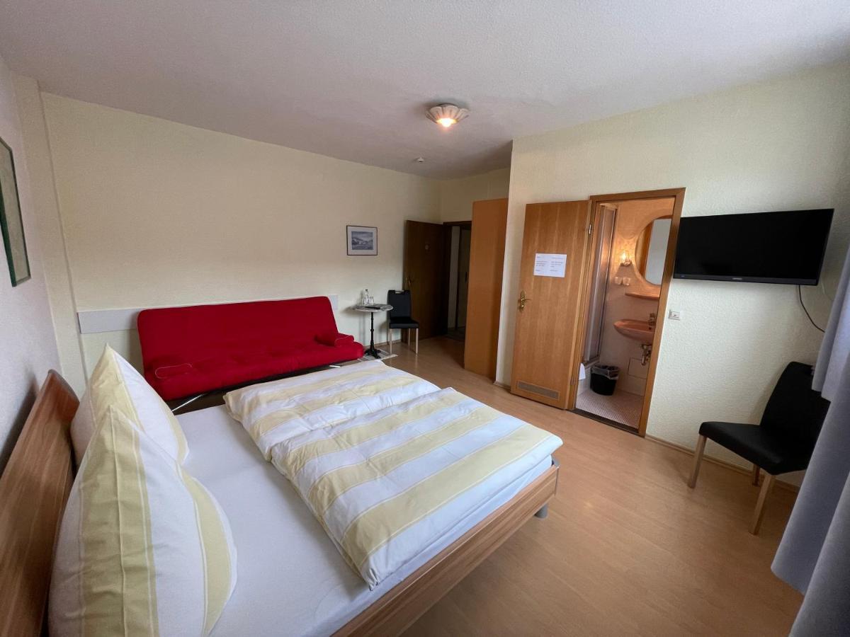 Hotel Und Gaestehaus Gute Quelle Κόχεμ Εξωτερικό φωτογραφία