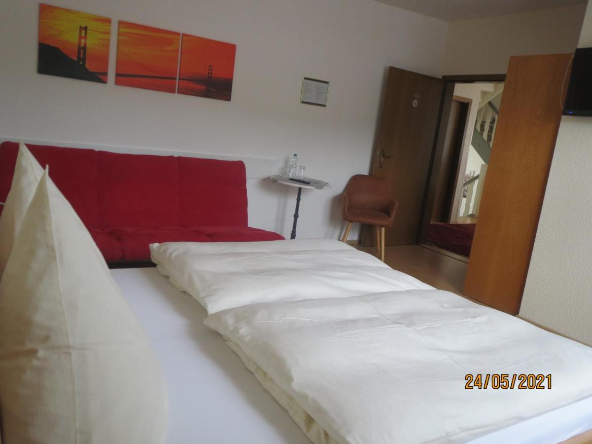 Hotel Und Gaestehaus Gute Quelle Κόχεμ Εξωτερικό φωτογραφία