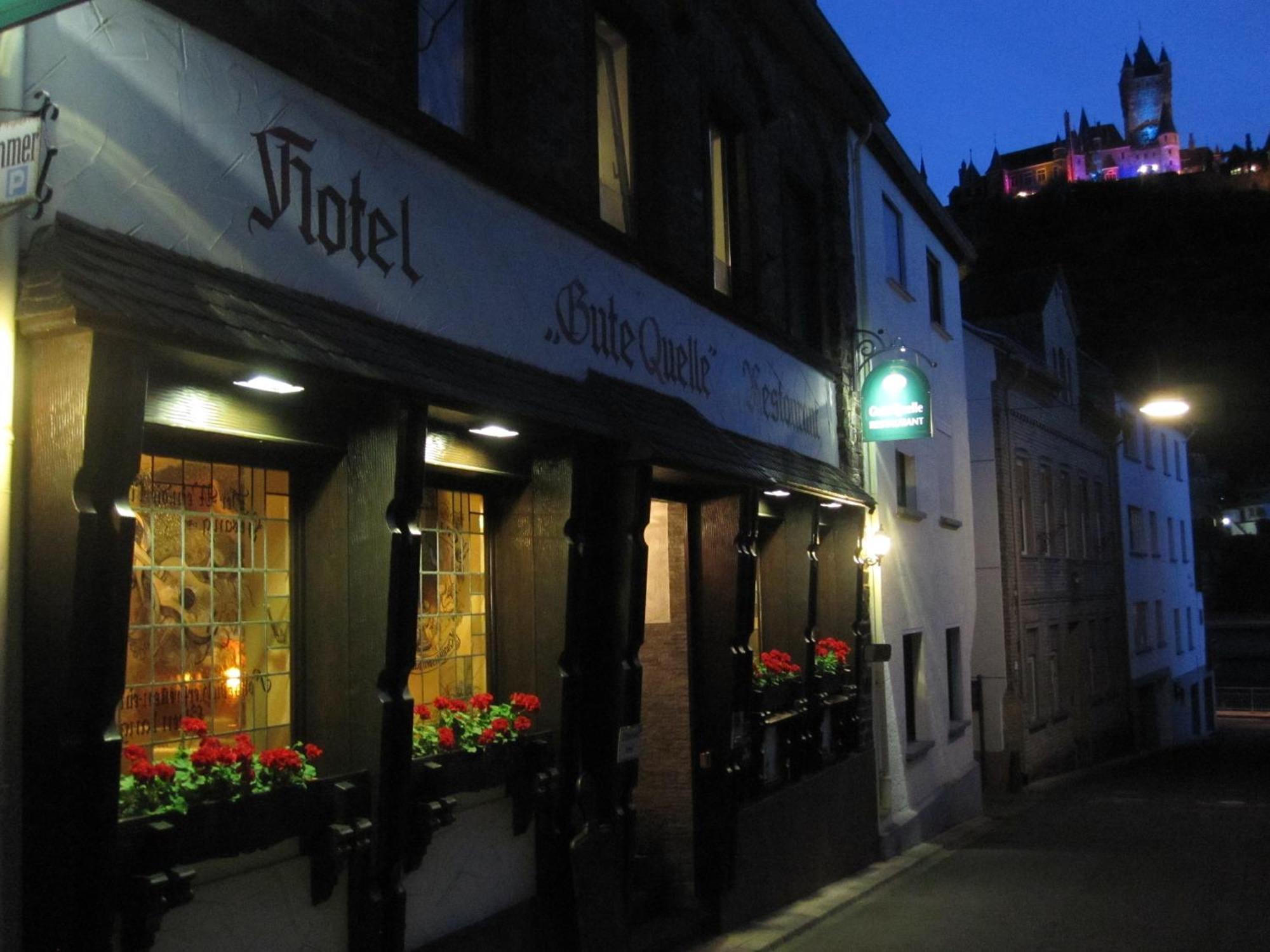 Hotel Und Gaestehaus Gute Quelle Κόχεμ Εξωτερικό φωτογραφία