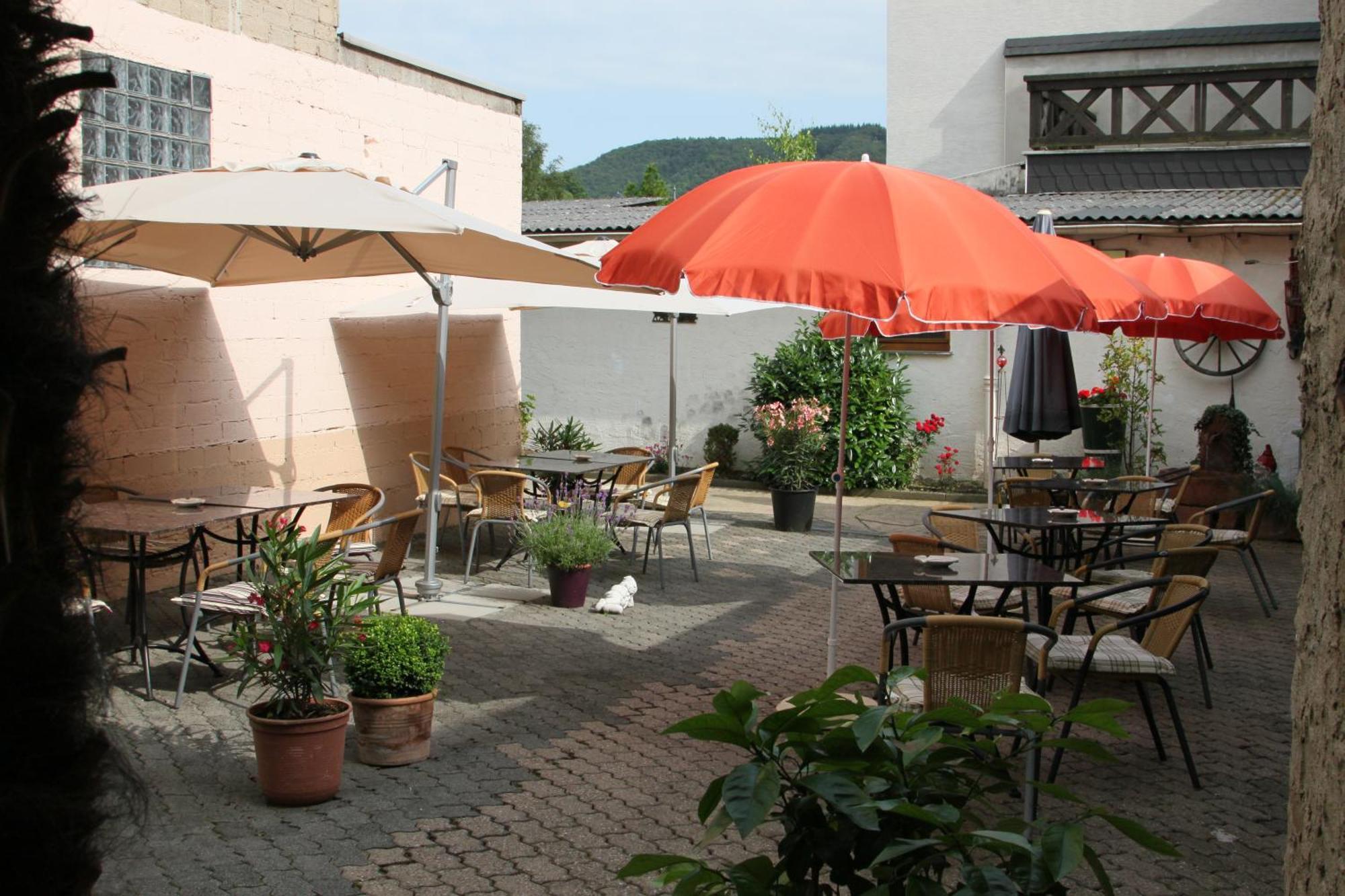 Hotel Und Gaestehaus Gute Quelle Κόχεμ Εξωτερικό φωτογραφία